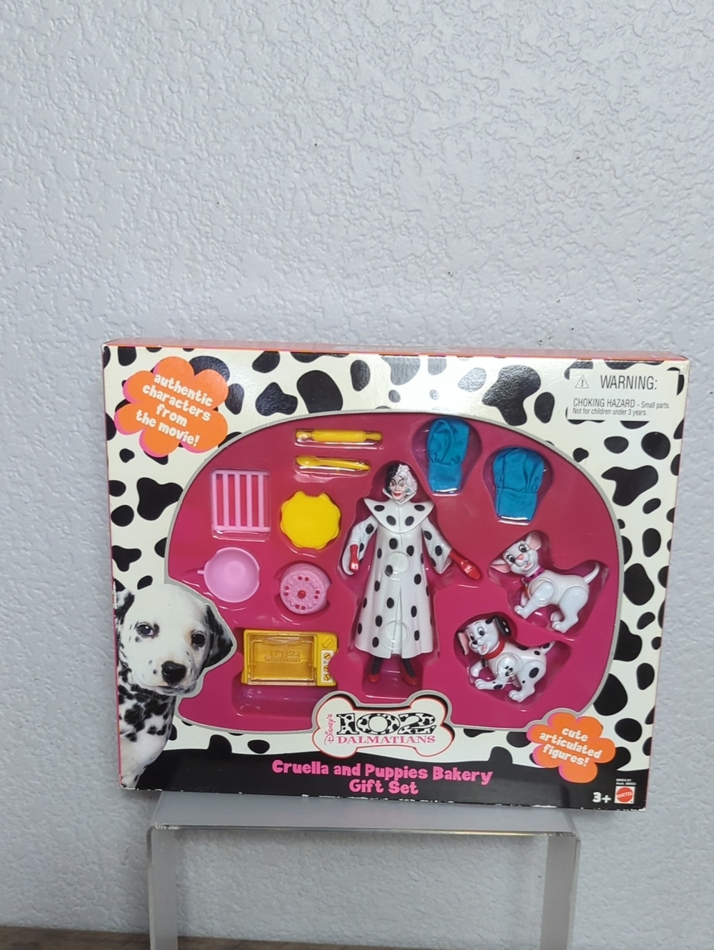 DISNEY 102 DALMATIANS 12 FIGURINE CRUELLA PUPPIES BAKERY GIFT SET NEW SEALED BOX